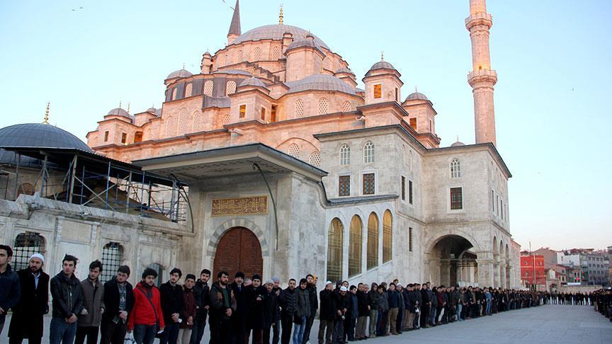 Metin Yüksel Fatih Camisi avlusunda anıldı