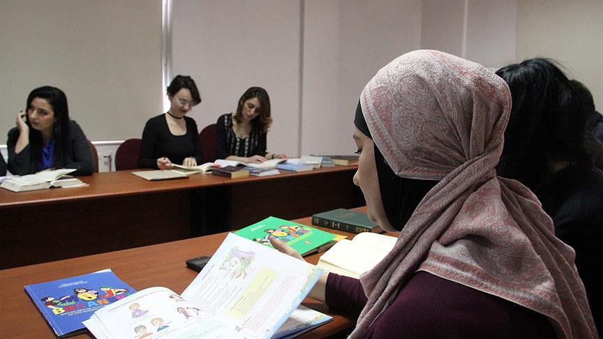 Arnavutça ve Boşnakça ders kitapları Edirne'de hazırlanıyor