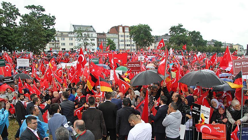 Turkey hits out at Germany over ministerial visit