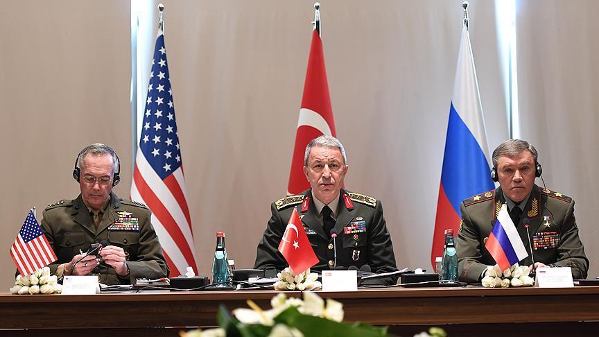 رئيس الاركان التركي يجتمع بنظيريه الأمريكي والروسي