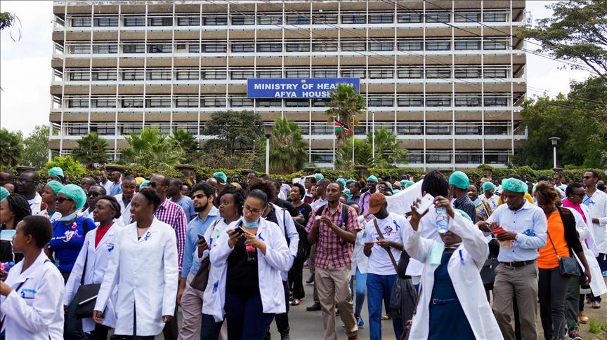 Kenya starts mass sacking of striking doctors