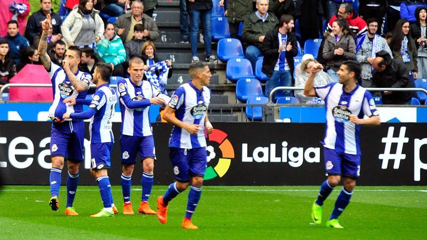 Deportivo La Coruna, Barcelona'nın serisini bitirdi
