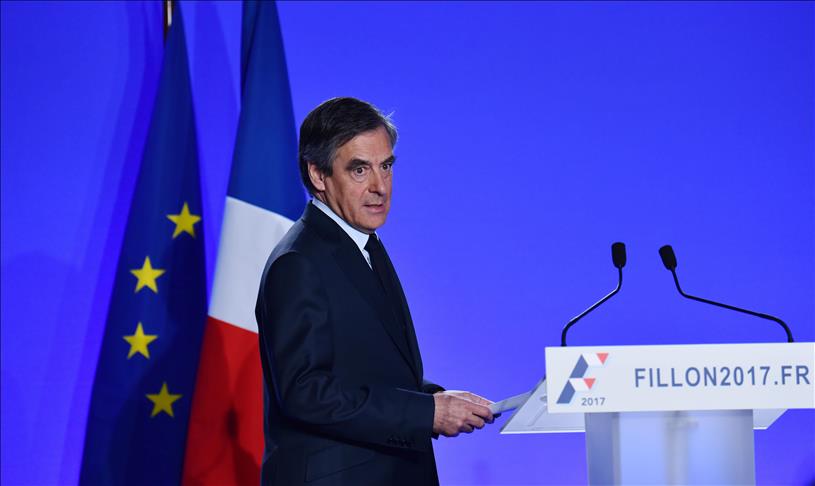 France/Affaire Fillon: Salaires d'assistants parlementaires reversés en partie au père