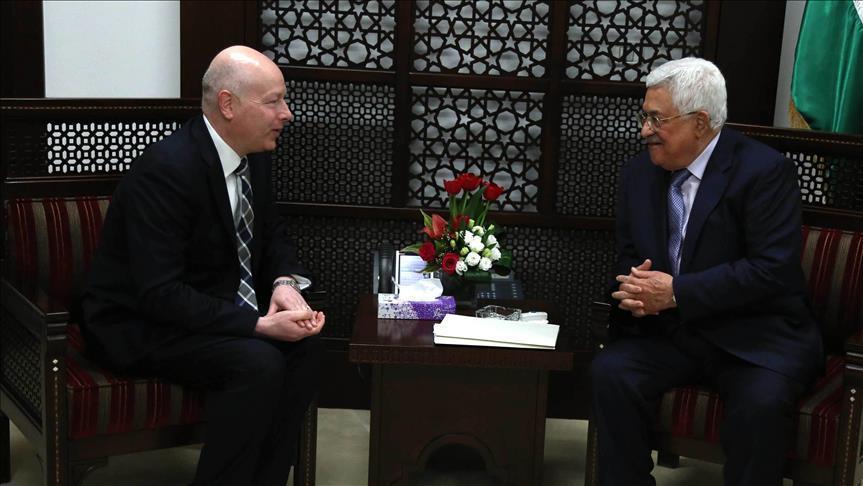 Abbas informe l’envoyé de Trump des conditions palestiniennes pour reprendre les négociations 