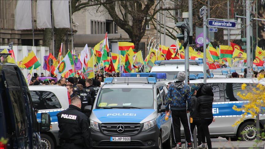 Germany allows PKK marches, blocks Turkish politicians