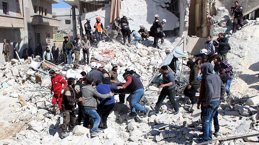 Esed güçleri İdlib'de sivilleri vurdu: 8 ölü
