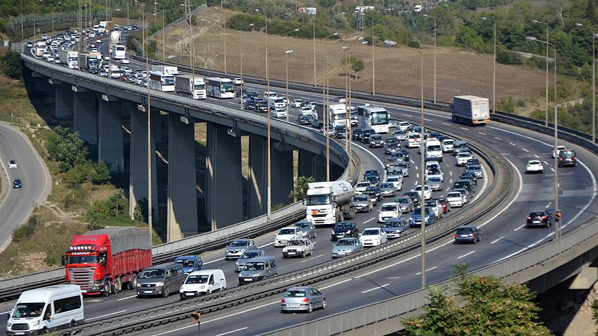 TÜSODER Sigorta Komisyonu Başkanı Çağatay: Trafik sigortası yüzde 30 indirimle yaptırılabilir