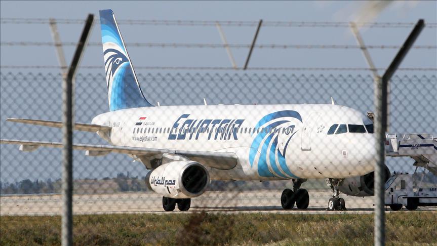 بعد واشنطن.. مصر للطيران تحظر الأجهزة الإلكترونية على المسافرين لبريطانيا