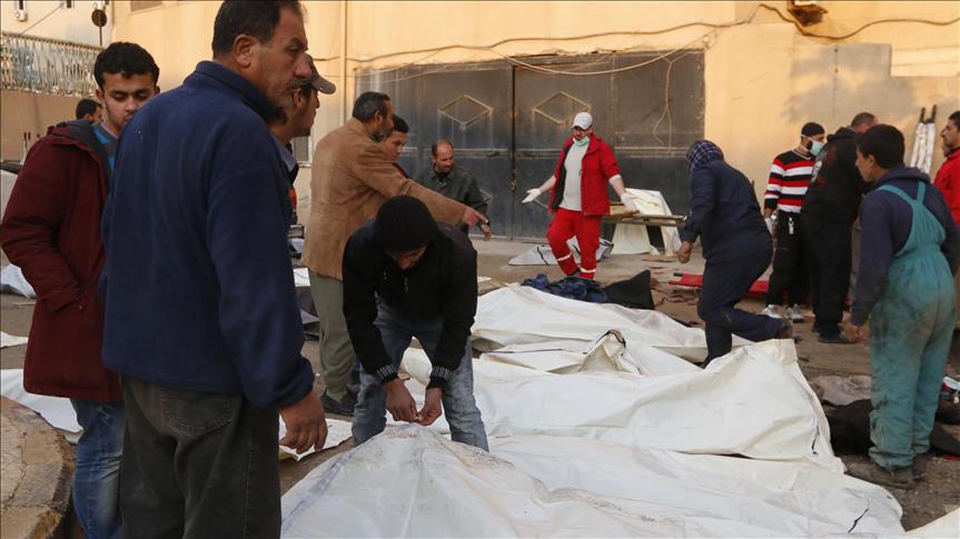 US airstrikes kill hundreds near Syria's Raqqah