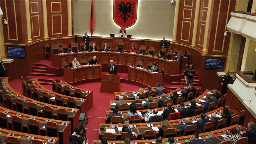  Kuvendi i Shqipërisë voton dekretet për ministrat