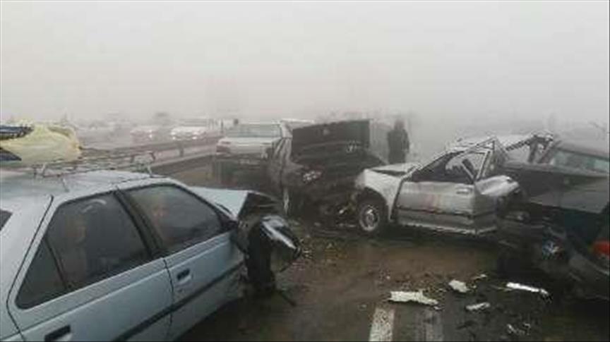 در تصادف زنجیره ای در جنوب مشهد ایران  49 مجروح و یک نفر جان باخت 
