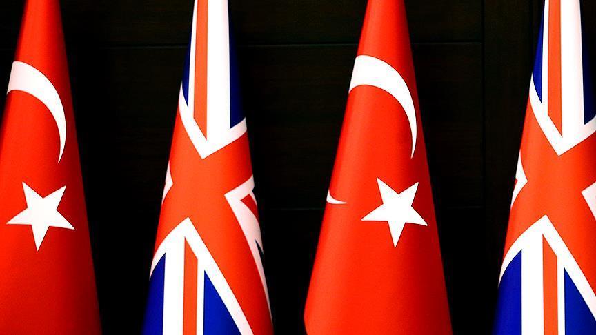 شاهزاده اندرو و وزیر خارجه بریتانیا وارد ترکیه شدند
