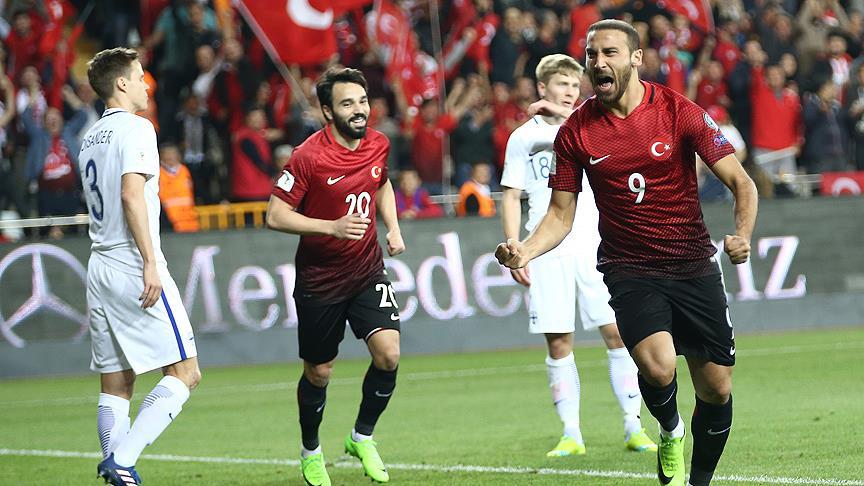 Türkiye, Finlandiya'yı iki golle geçti