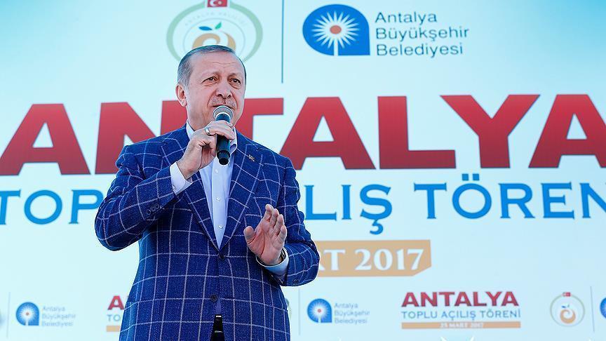 اردوغان: دزدان اموال ملت تركيه از 16 آوریل می‌هراسند