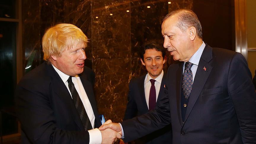 اردوغان وزیر خارجه انگلستان را به حضور پذیرفت