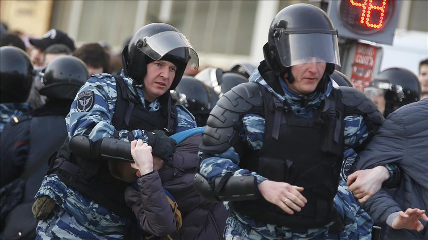 EU pozvala Rusiju da oslobodi uhapšene demonstrante