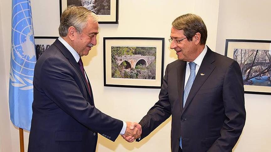 Cypriot leaders to meet Sunday in island's buffer zone