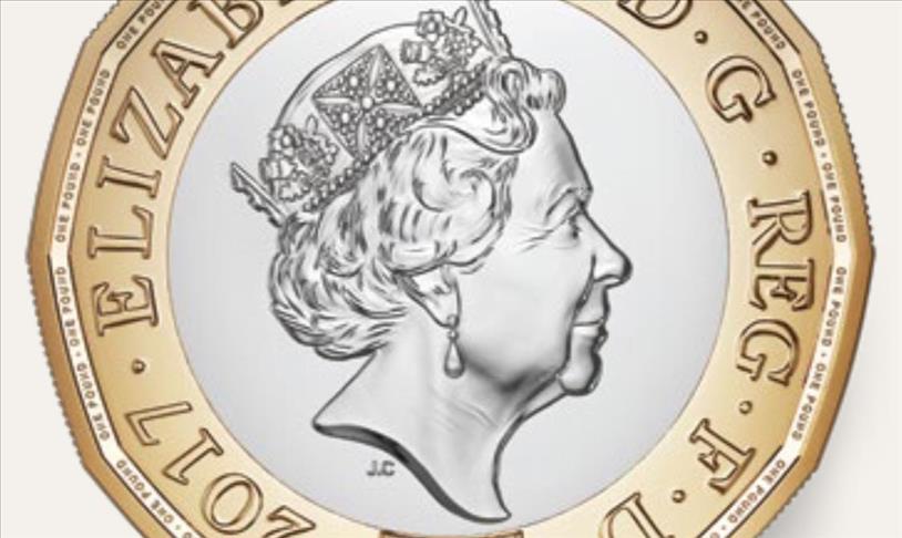 Британия чеканит новые монеты в 1 фунт стерлингов 