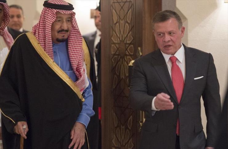 عاهلا السعودية والأردن يستعرضان العلاقات "الوثيقة" بين البلدين 