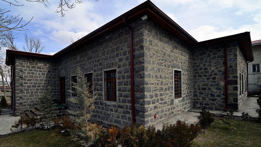 Asırlık 'tren garı' kütüphane oldu 