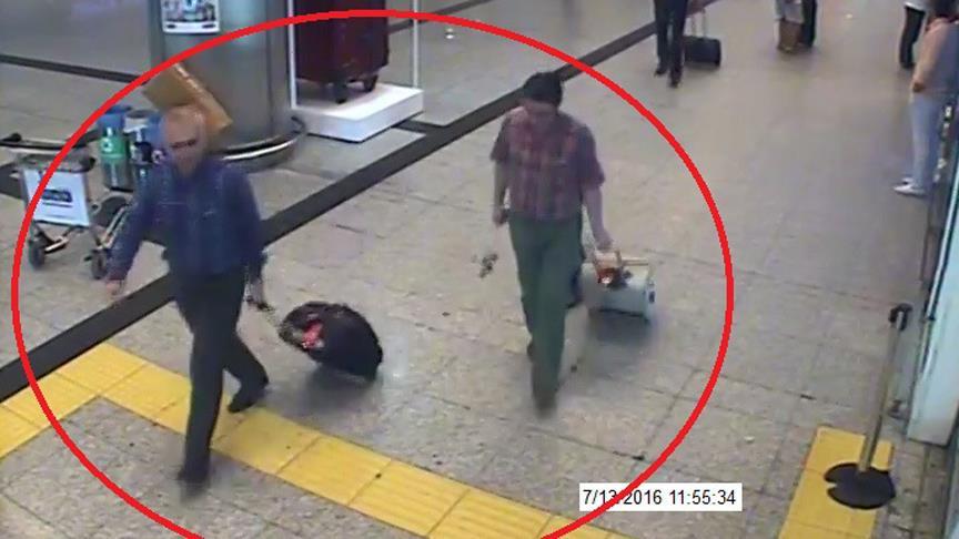 Öksüz ile yan yana görüntüleri tesadüfmüş