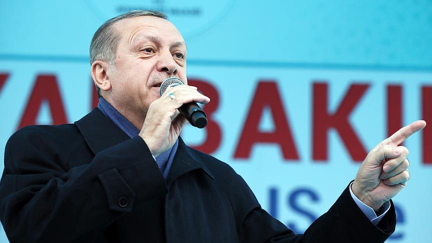 Cumhurbaşkanı Erdoğan: Elinde silahla dolaşanlarla barış olur mu?