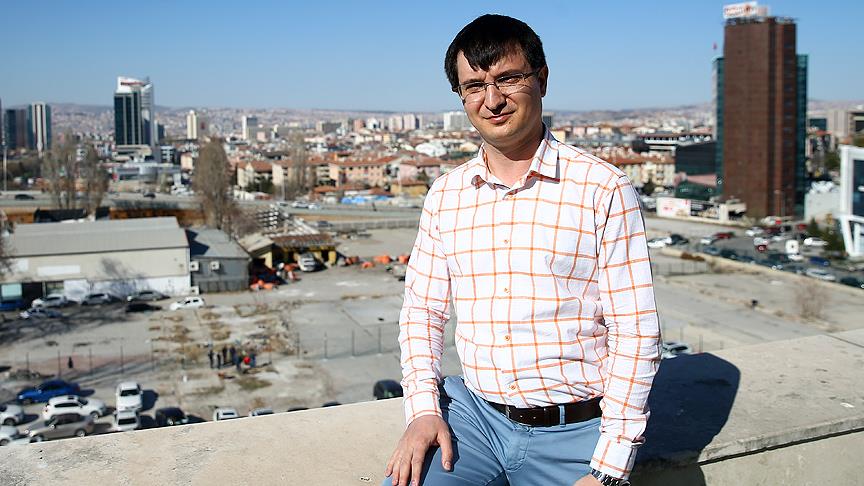 Osmanlı tarihi sevgisi nedeniyle Türkçe öğrendi