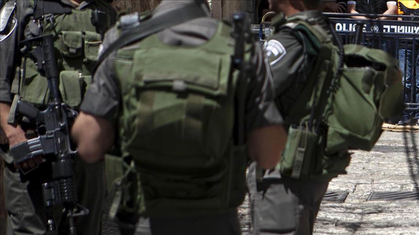 Israel arrests Islamic movement leader in dawn raid