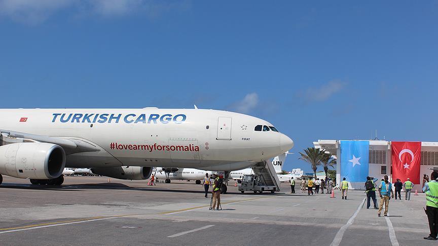 Turkish Airlines bring 60 tons of food aid to Somalia