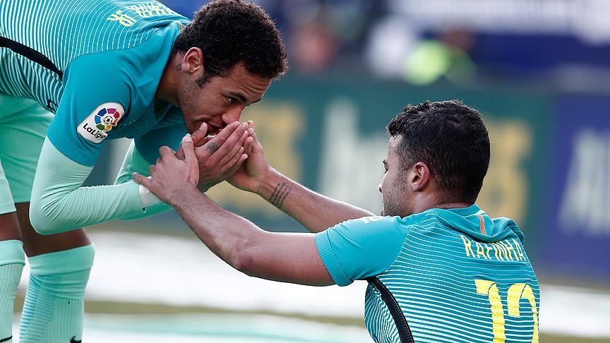 Barcelona'da Rafinha 4 ay yok