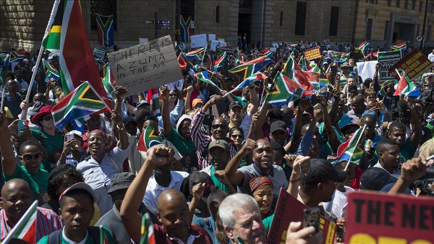Mass marches call for S.African president’s resignation