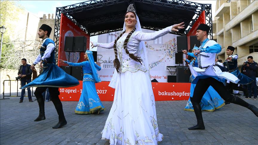 В Баку стартовал первый шопинг-фестиваль