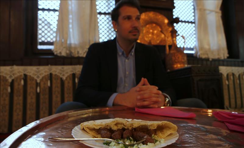 На 14 години отишол како бегалец во Турција,  а денес има ресторани во 14 градови