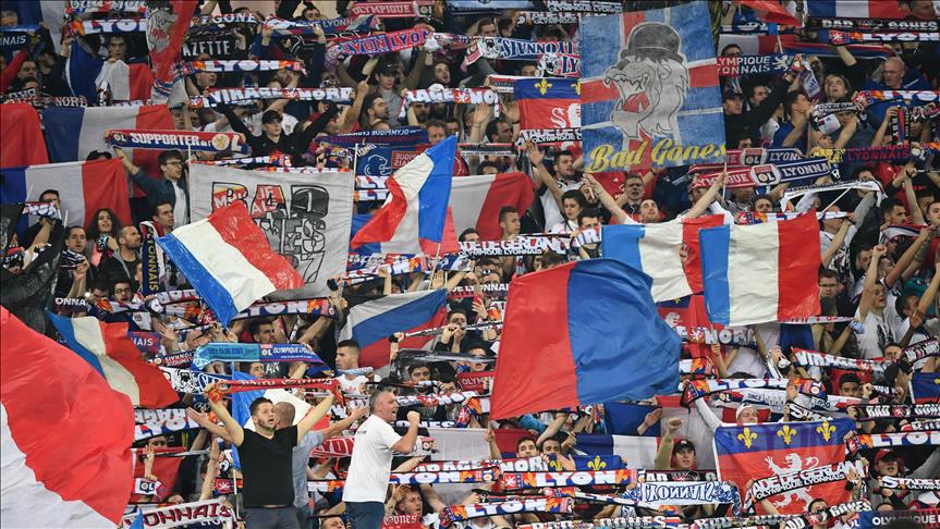 Foot/France : Bastia-Lyon, match arrêté à cause de multiples incidents 