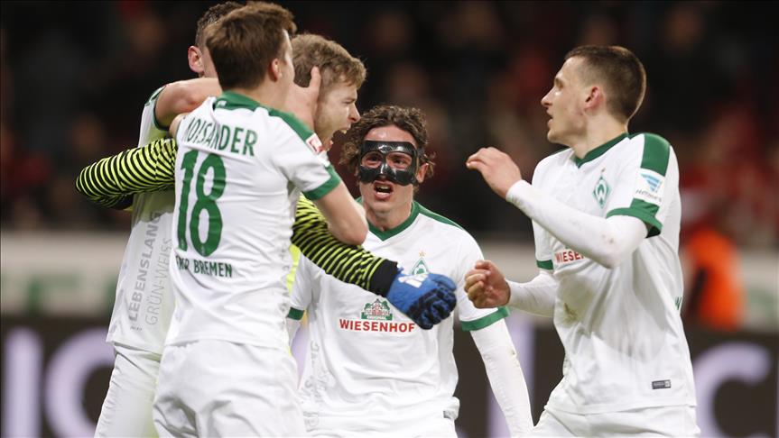 Foot / Allemagne : Le Werder Brême s'impose face à Hambourg (2-1)