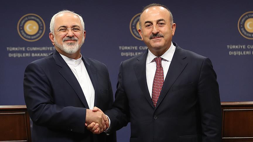 Глава МИД Ирана поздравил турецкого коллегу с итогами референдума