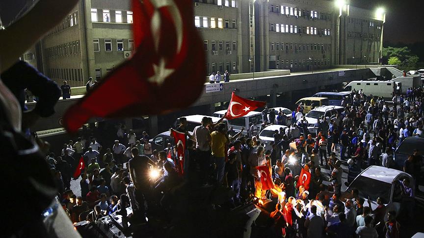 Asker ve polis 'yalanlar'la karşı karşıya getirilmiş