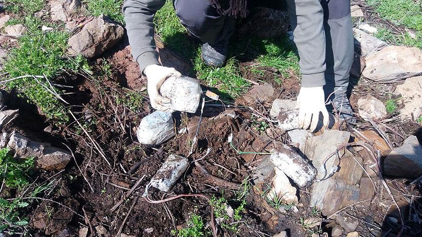 Bitlis'teki  terör operasyonunda 3 patlayıcı imha edildi 