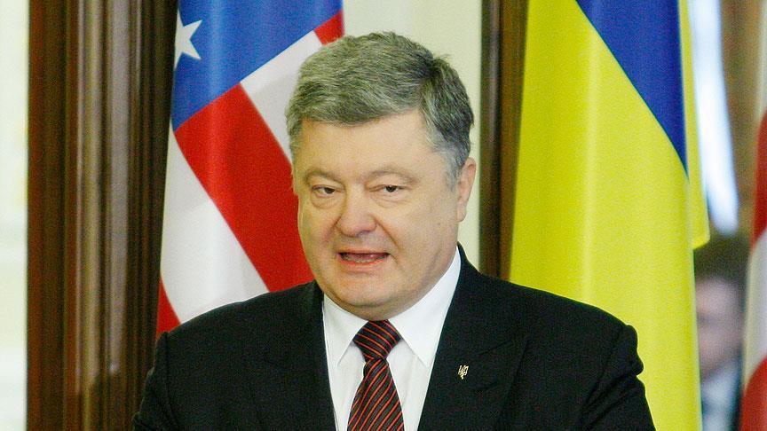 Порошенко: В Донбассе идет настоящая война