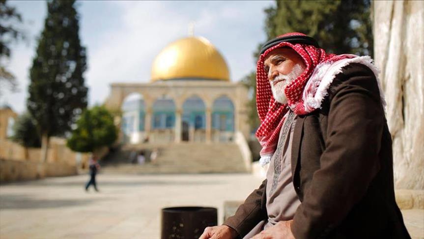 Septuagenarian tells of life spent in service to Aqsa