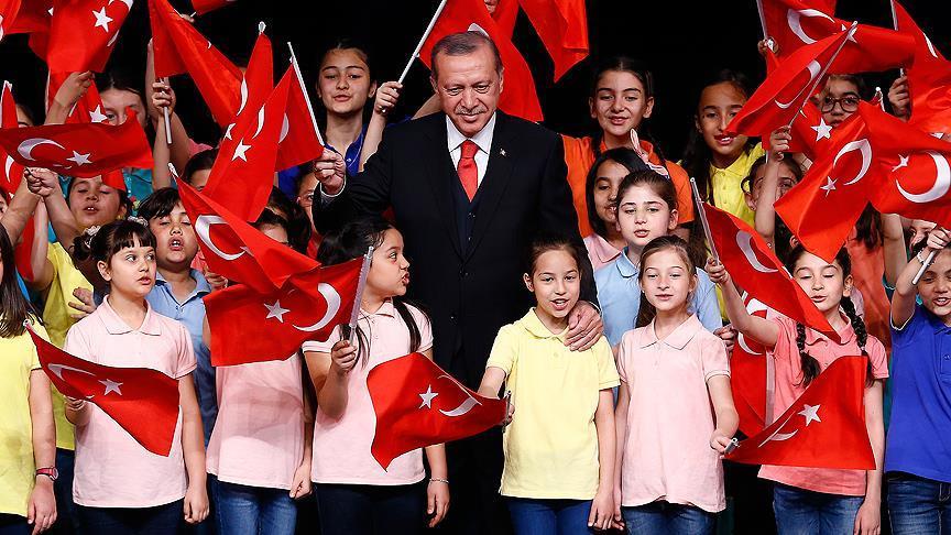 Erdogan: Svijet u kojem ima nesretne djece sigurno ima greške koje moramo ispravljati