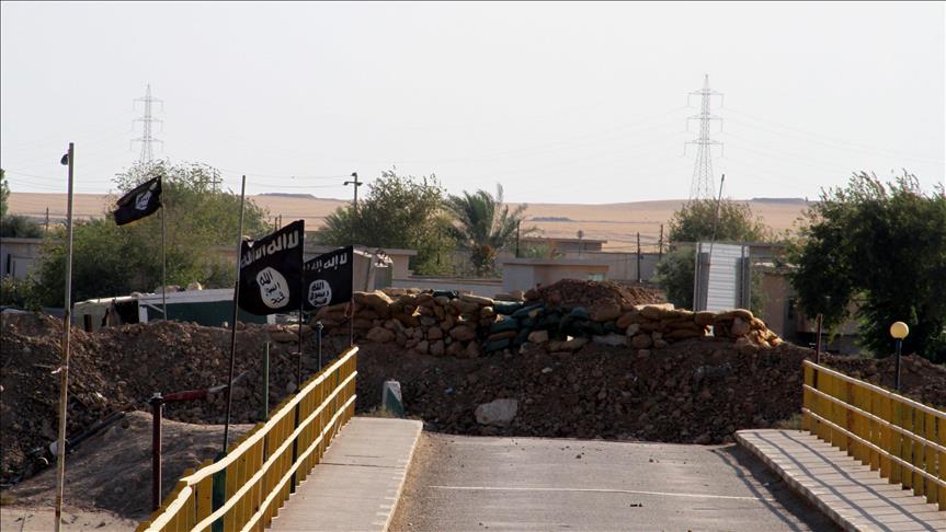 Daesh overruns highway between Iraq, Jordan