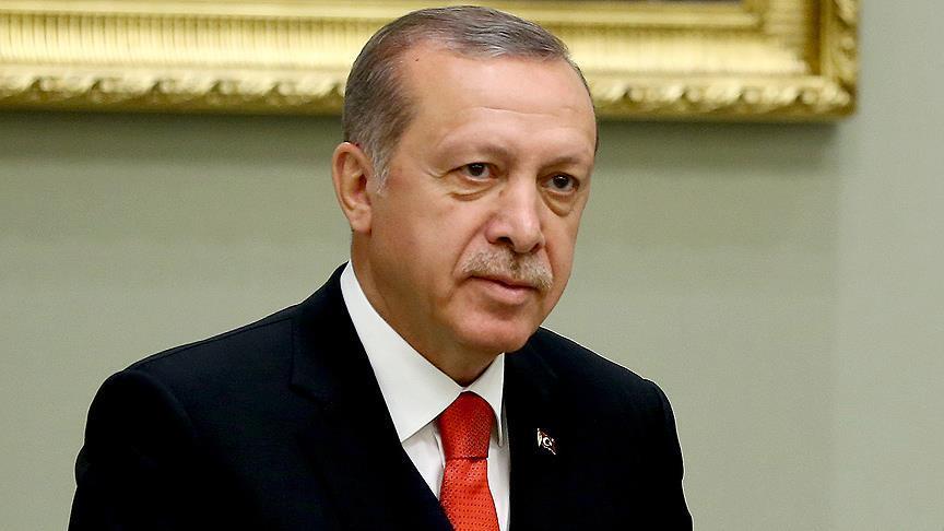 Defarges, ji ber gotinên skandal yên li dijî Erdogan lêborîn xwest