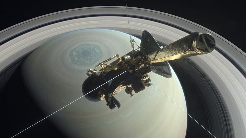 Cassini Satürn'ün uydusu Titan'dan son kez geçti