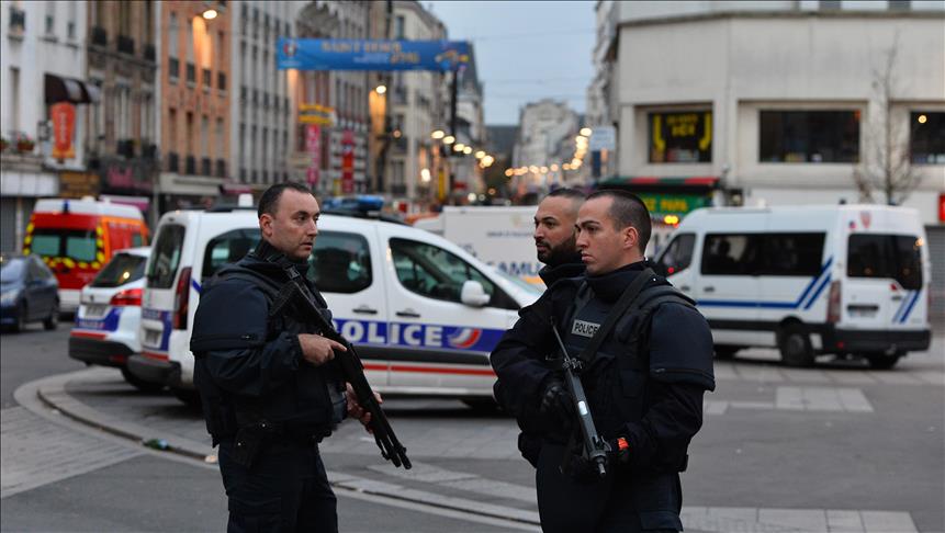 10 linked to Paris attacks arrested in France, Belgium