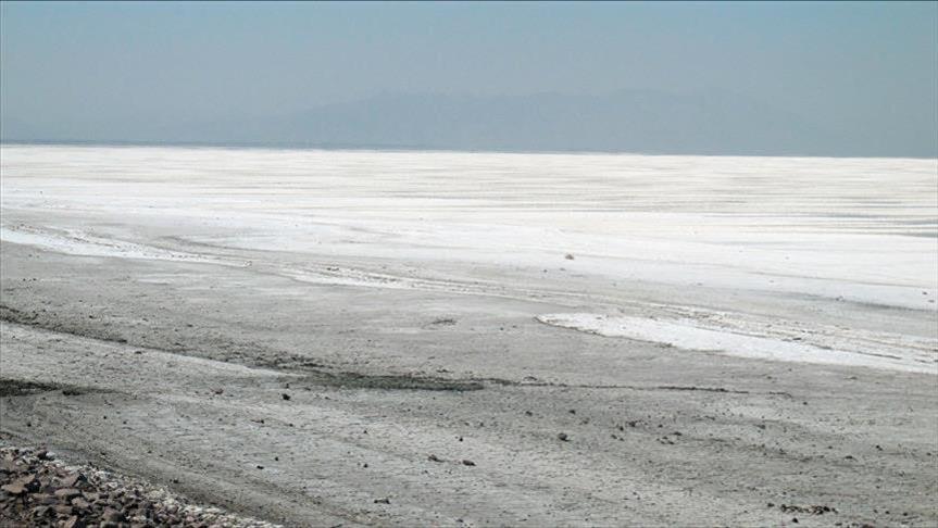 کاهش 16 سانتیمتری آب دریاچه ارومیه 
