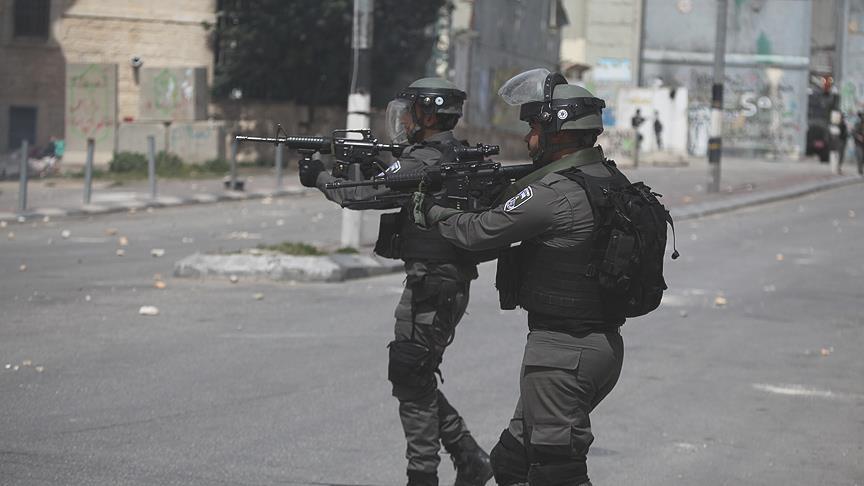 İsrail 14 Filistinliyi gözaltına aldı 