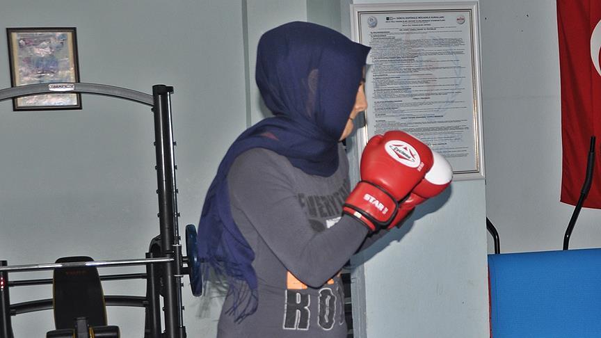 Turkish boxers to be allowed to wear headscarves