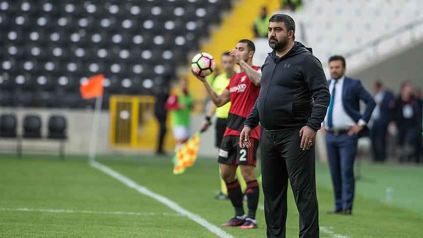 Ümit Özat'tan 'kadro dışı bırakma' uyarısı