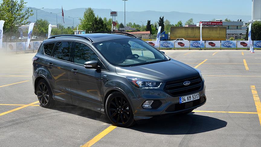 Ford yeni modellerini Kocaeli'de tanıttı